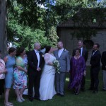 Fra venstre: Gitte (brudens mormor), Ida (brudens søster), Nina (brudens mor), Simon (brudens far), Cecilie, Bjørn, Maibritt (gommens mor), Ole (gommens far), Stig (gommens bror), Anders (gommens morfar)