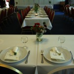 Bordet fra brudeparrets pladser