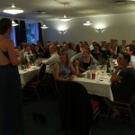 Gitte & Iza holder tale